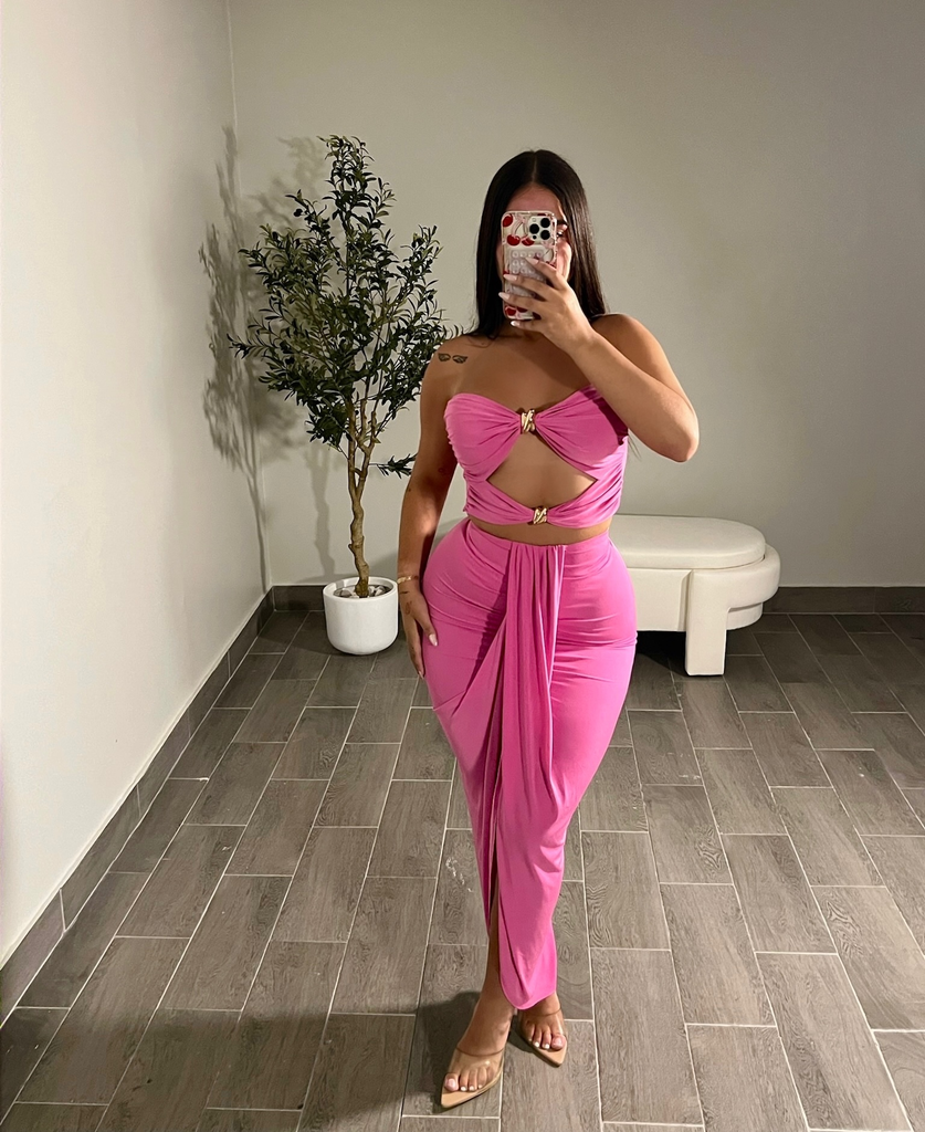 SUMMER LOOKS