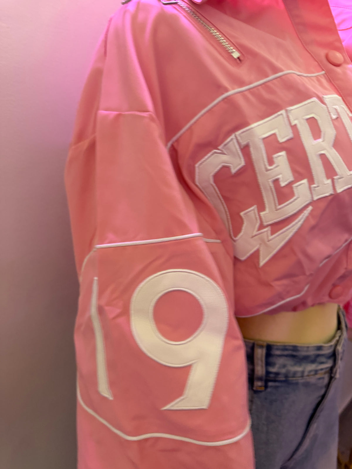 GRAPHIC CROP ZIP JACKET