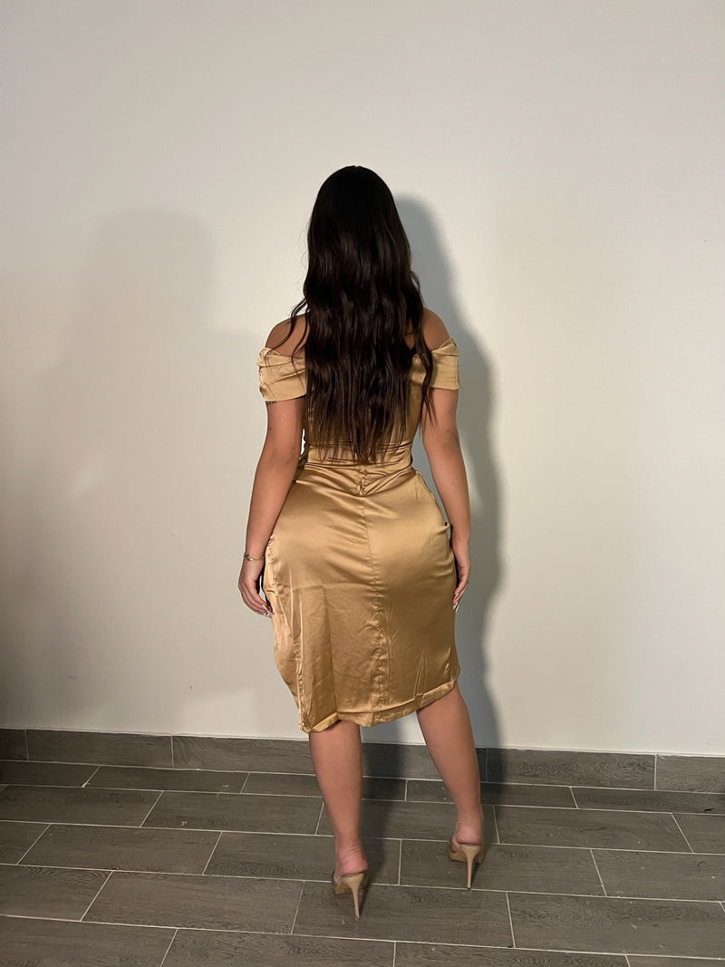 SCARLETT DRESS (MOCHA)