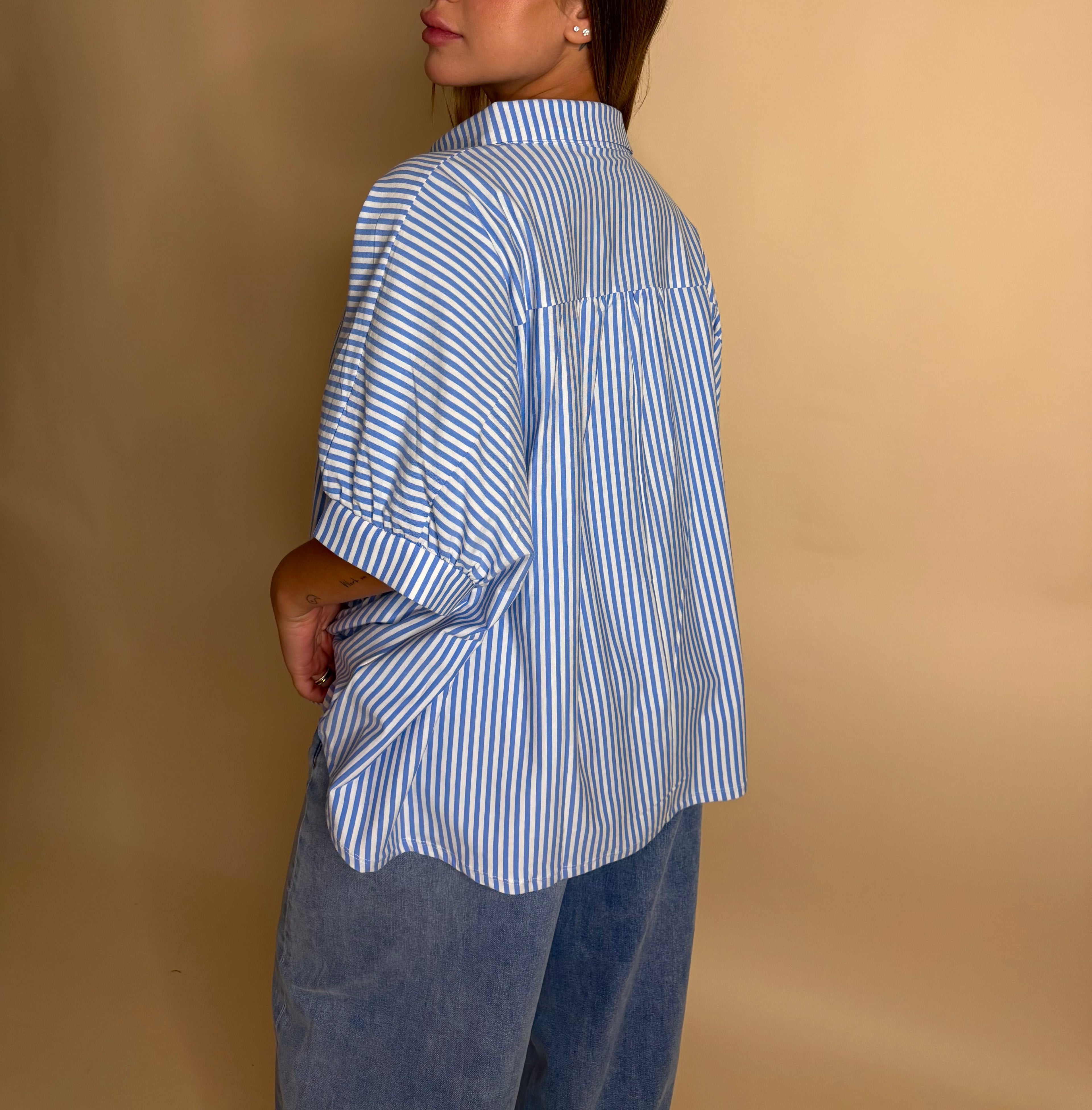 OVERSIZED STRIPES TOP