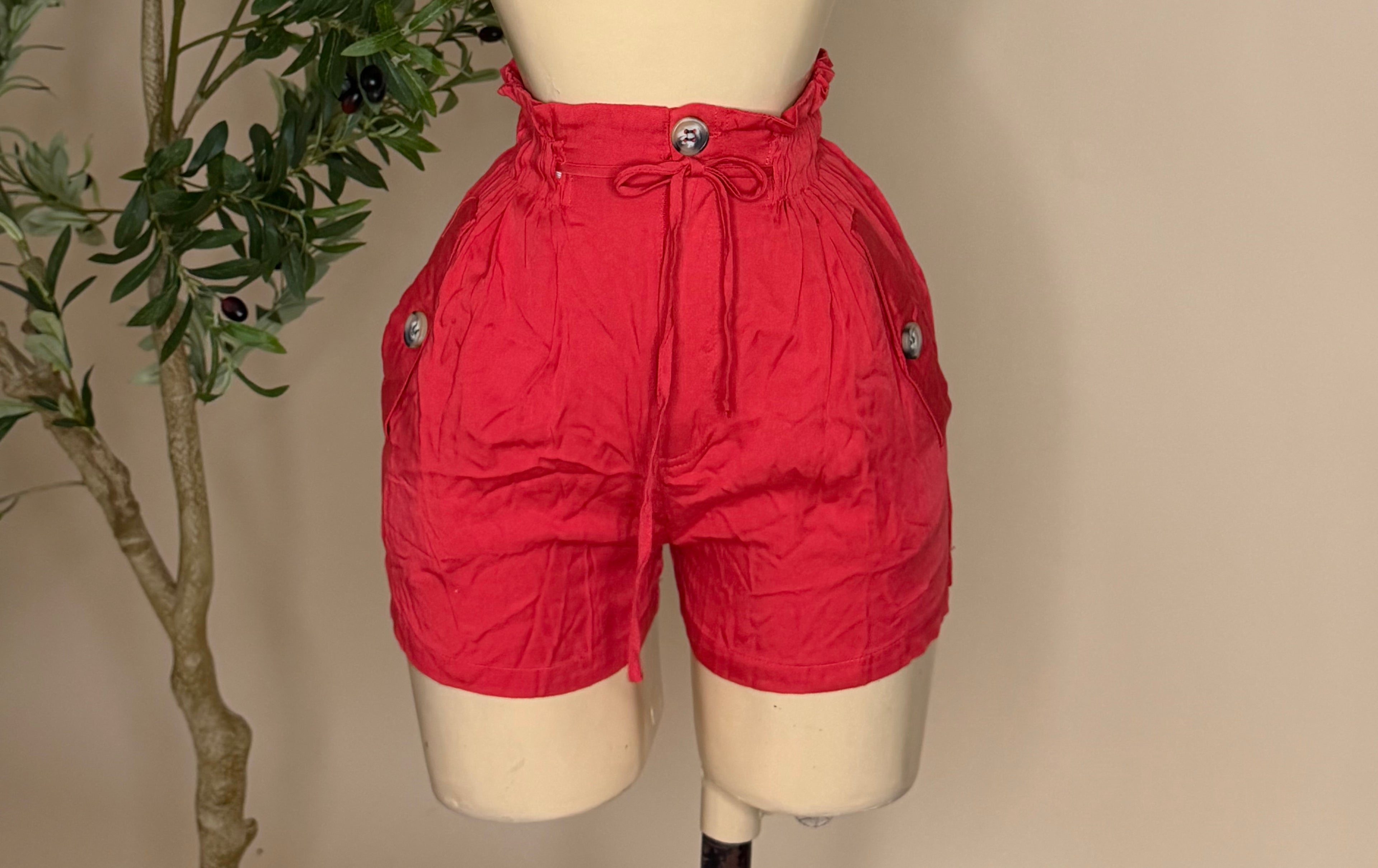 CHERRY SHORT