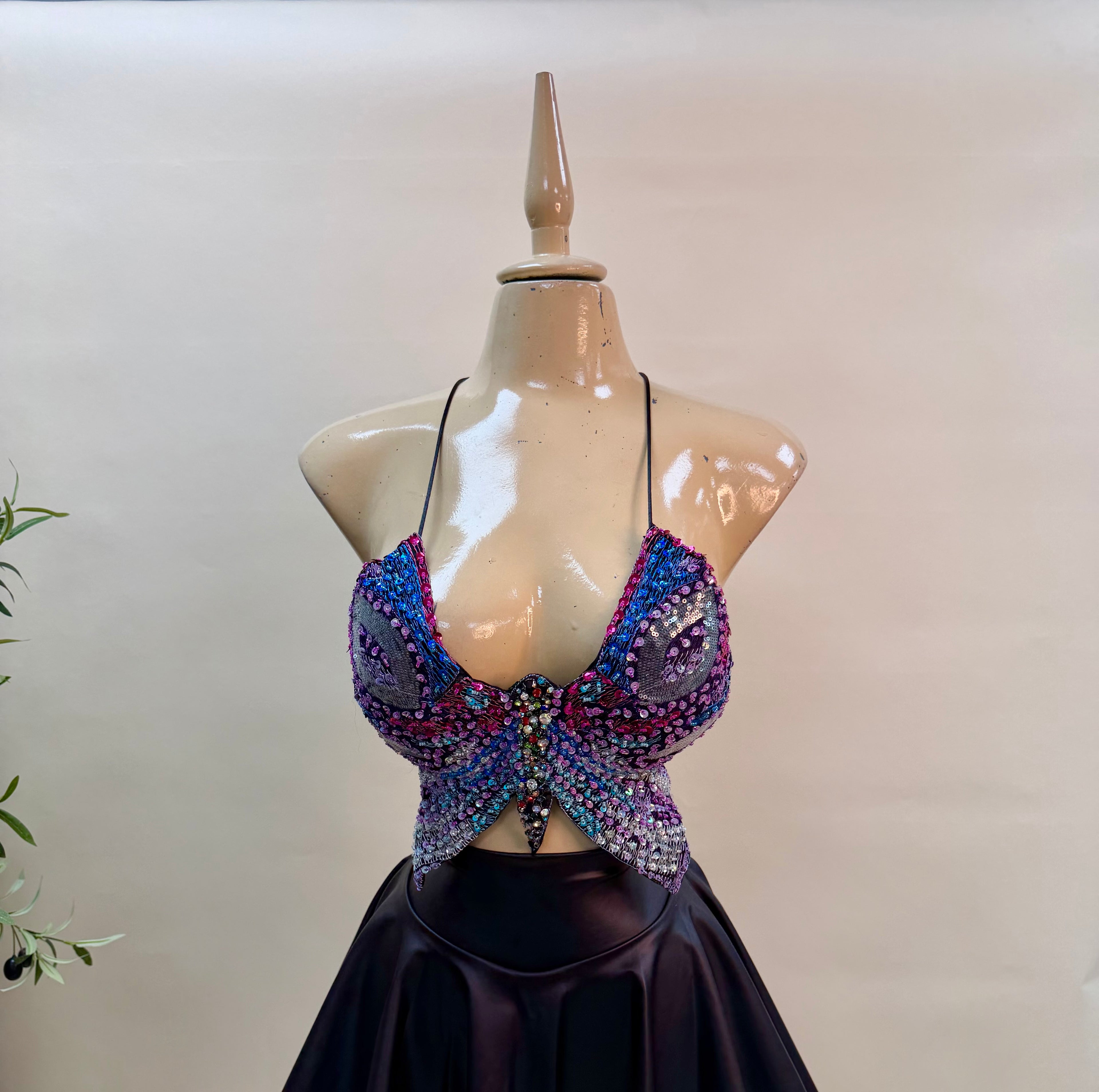 BUTTERFLY TOP