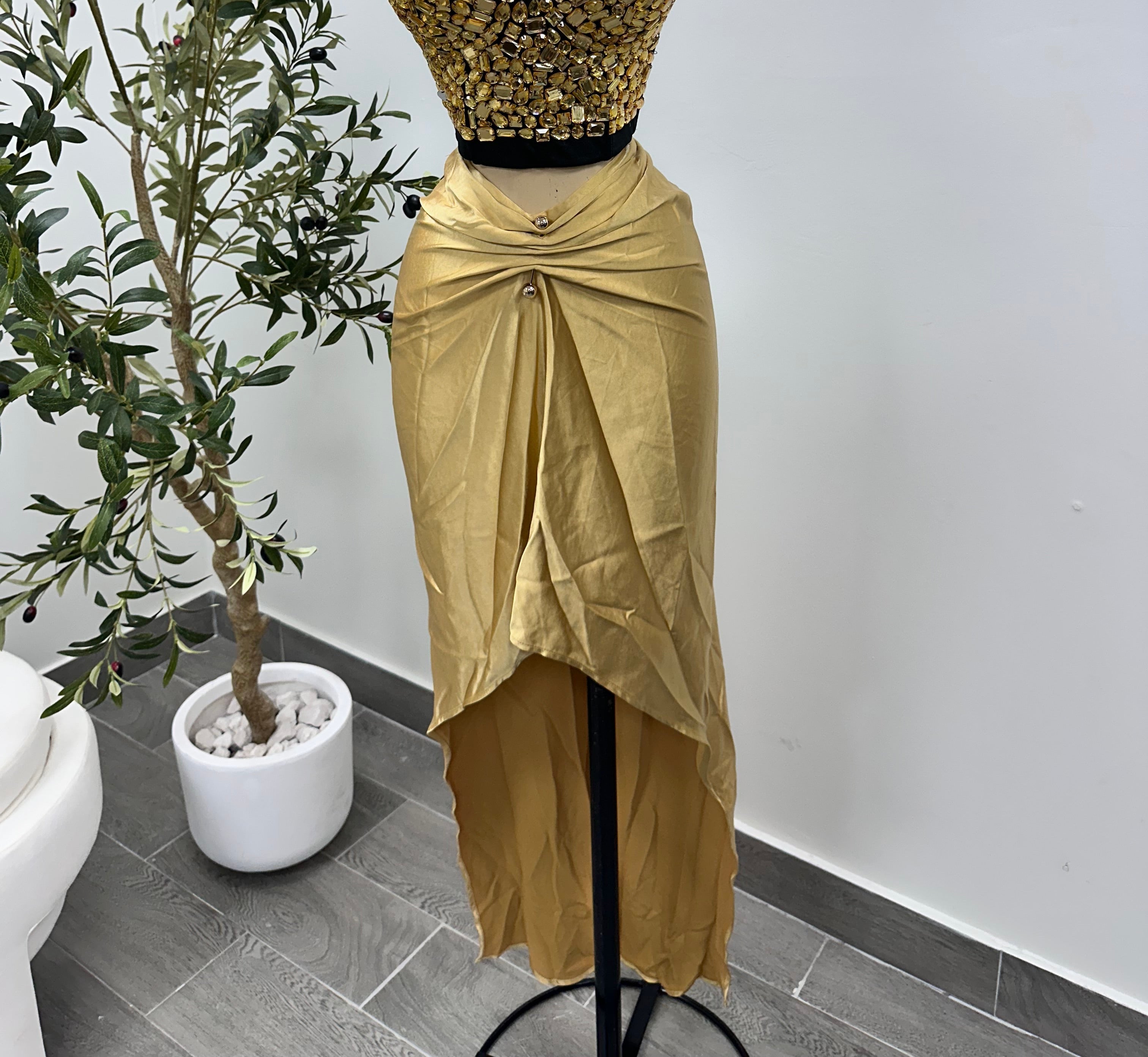 ROYAL SKIRT