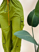 PARACHUTE CARGO