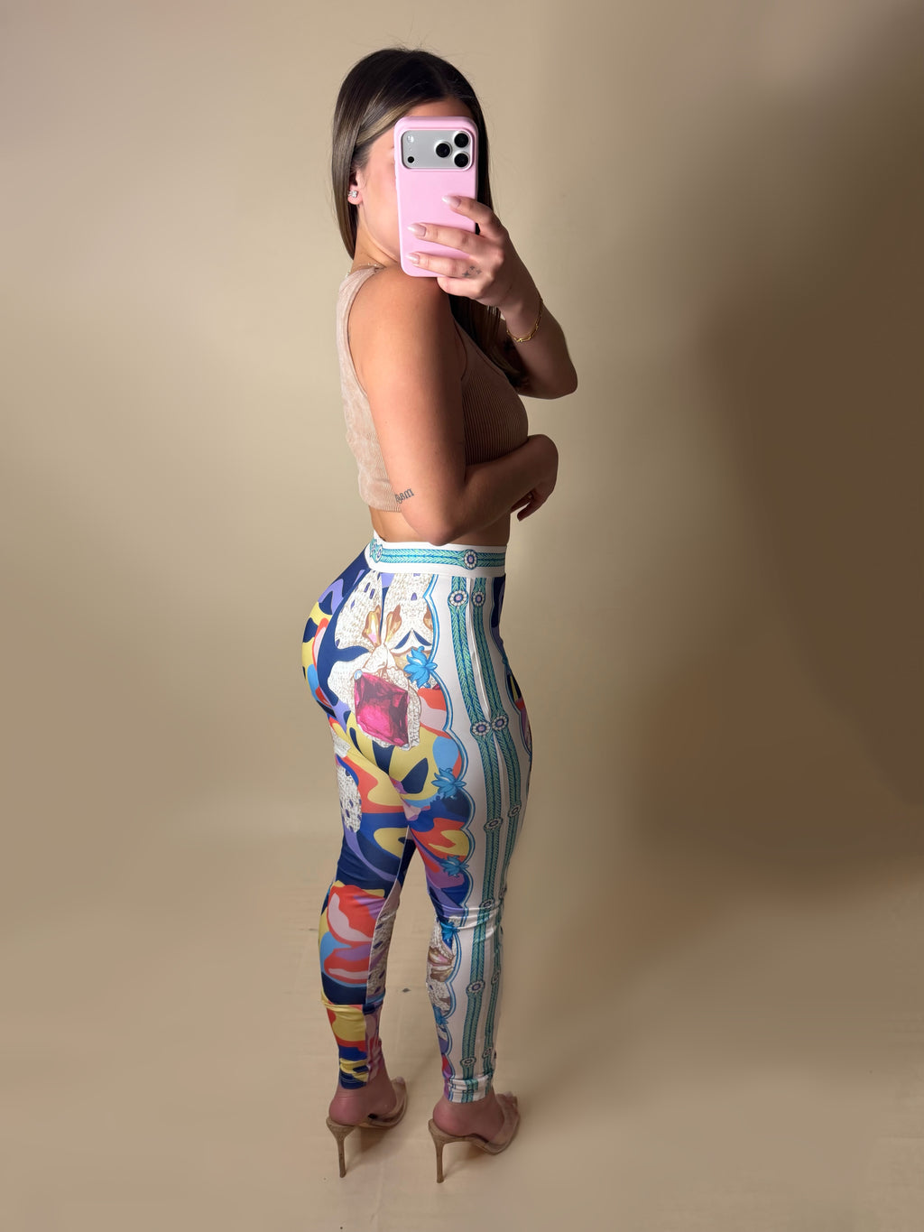 MIKA PANT