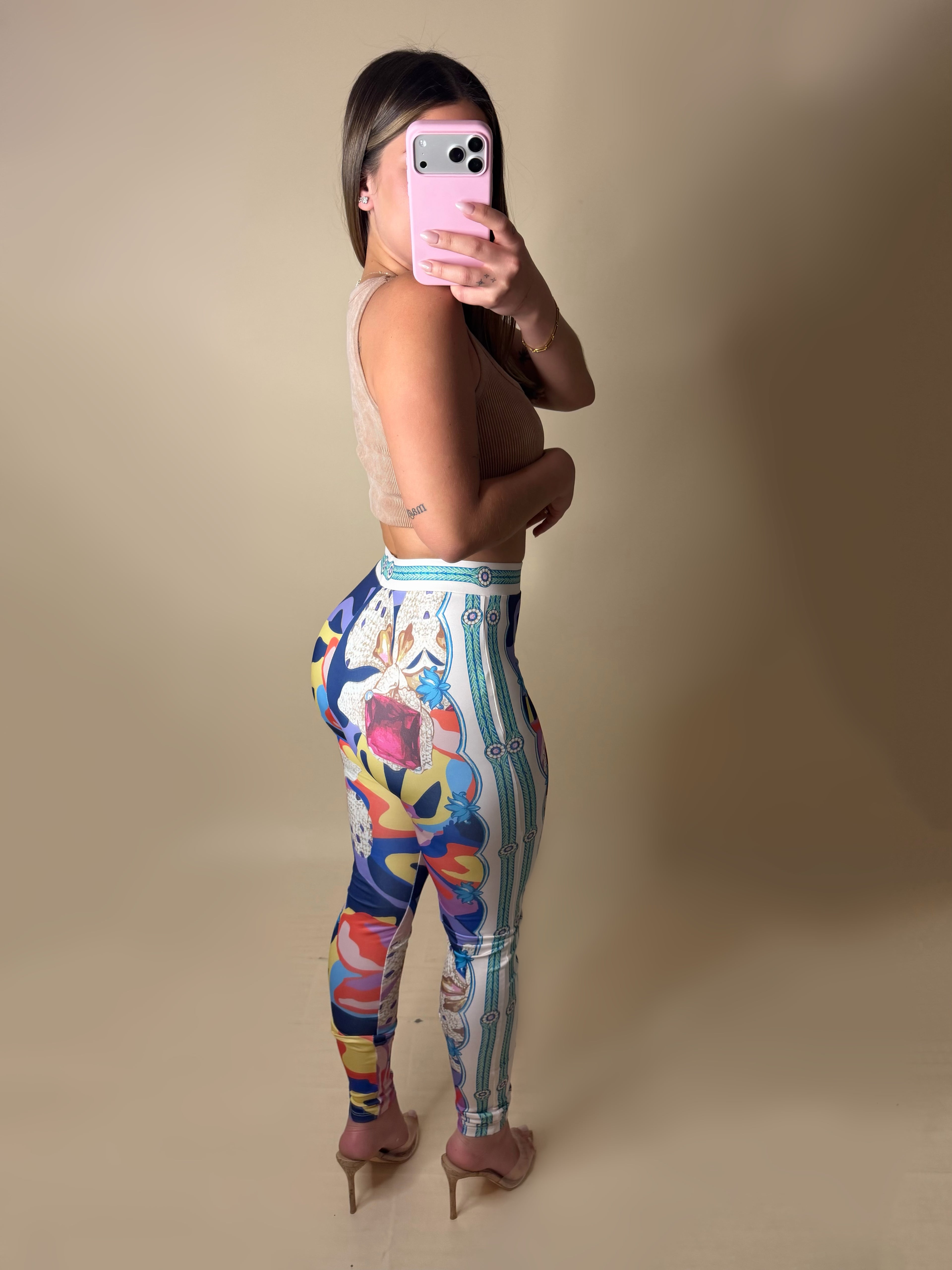MIKA PANT