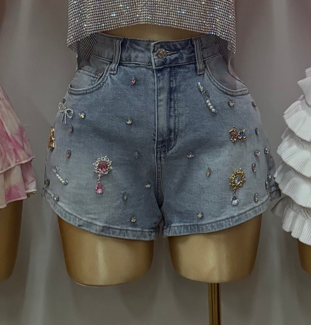 DOLLY SHORT
