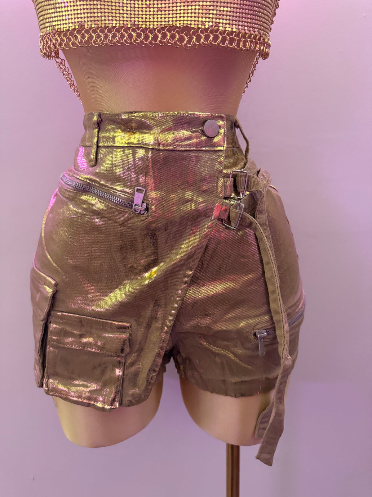 DEVINE SKORT (GOLD)
