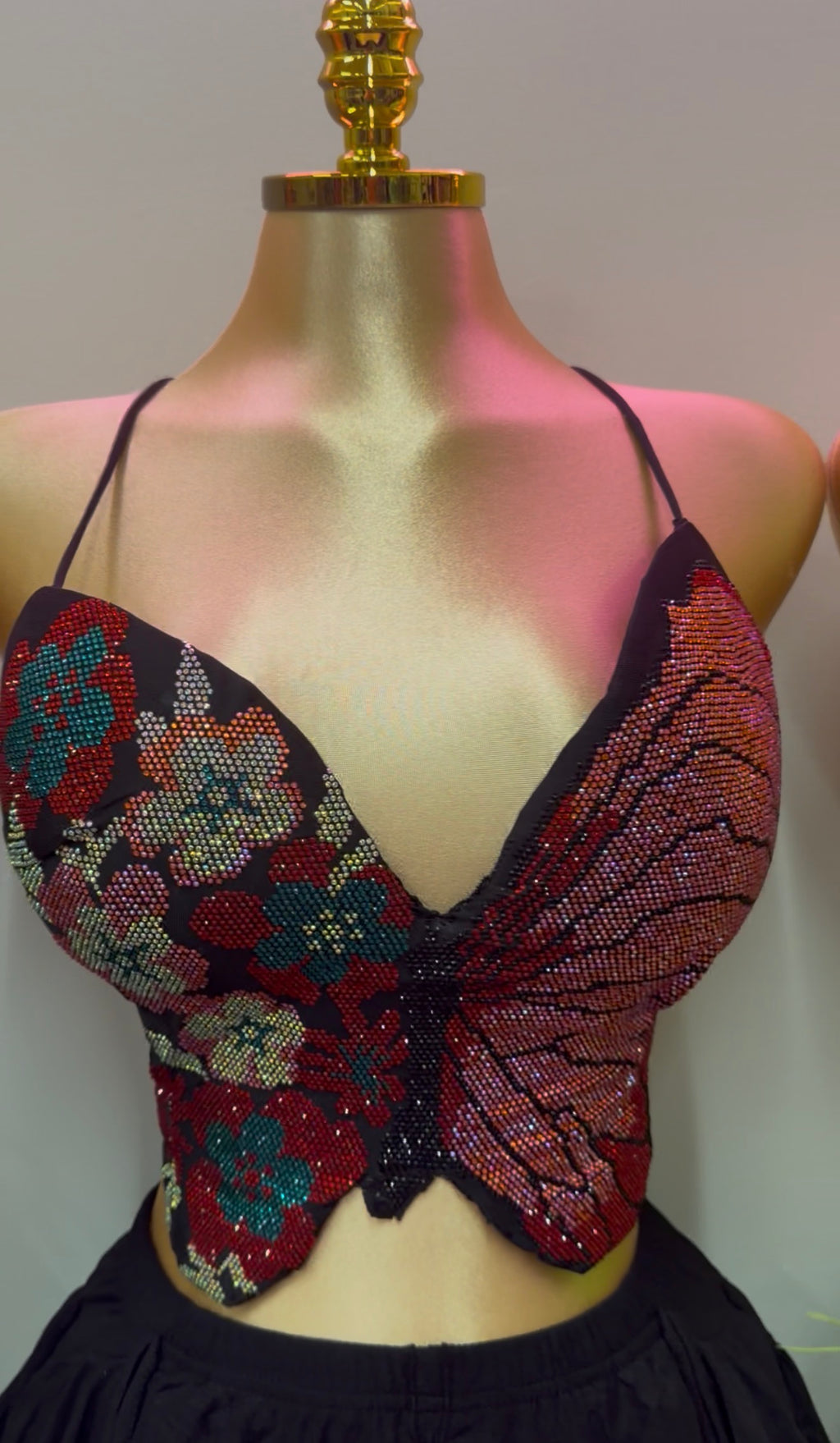 BUTTERFLY TOP