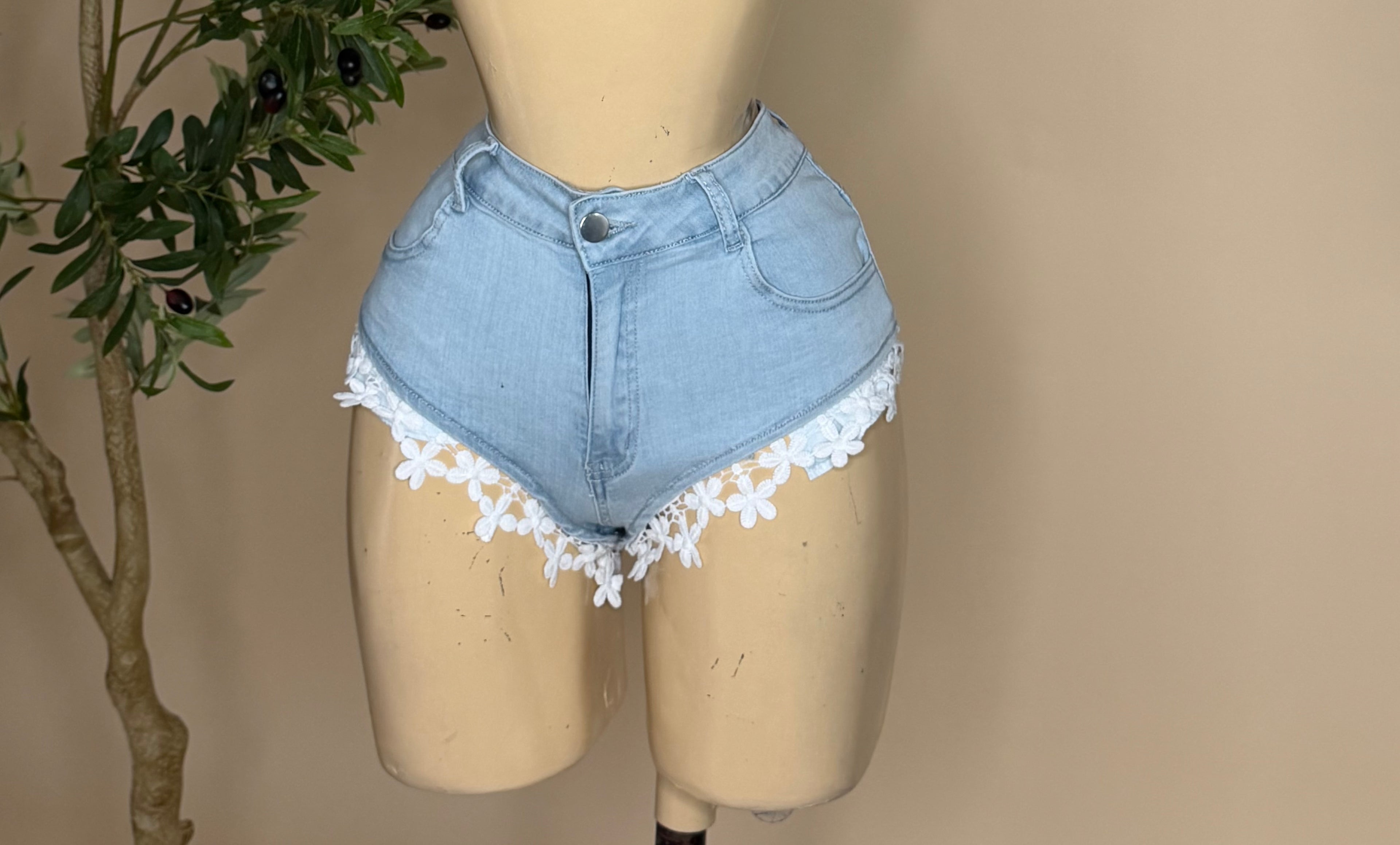 DOLL MINI SHORT