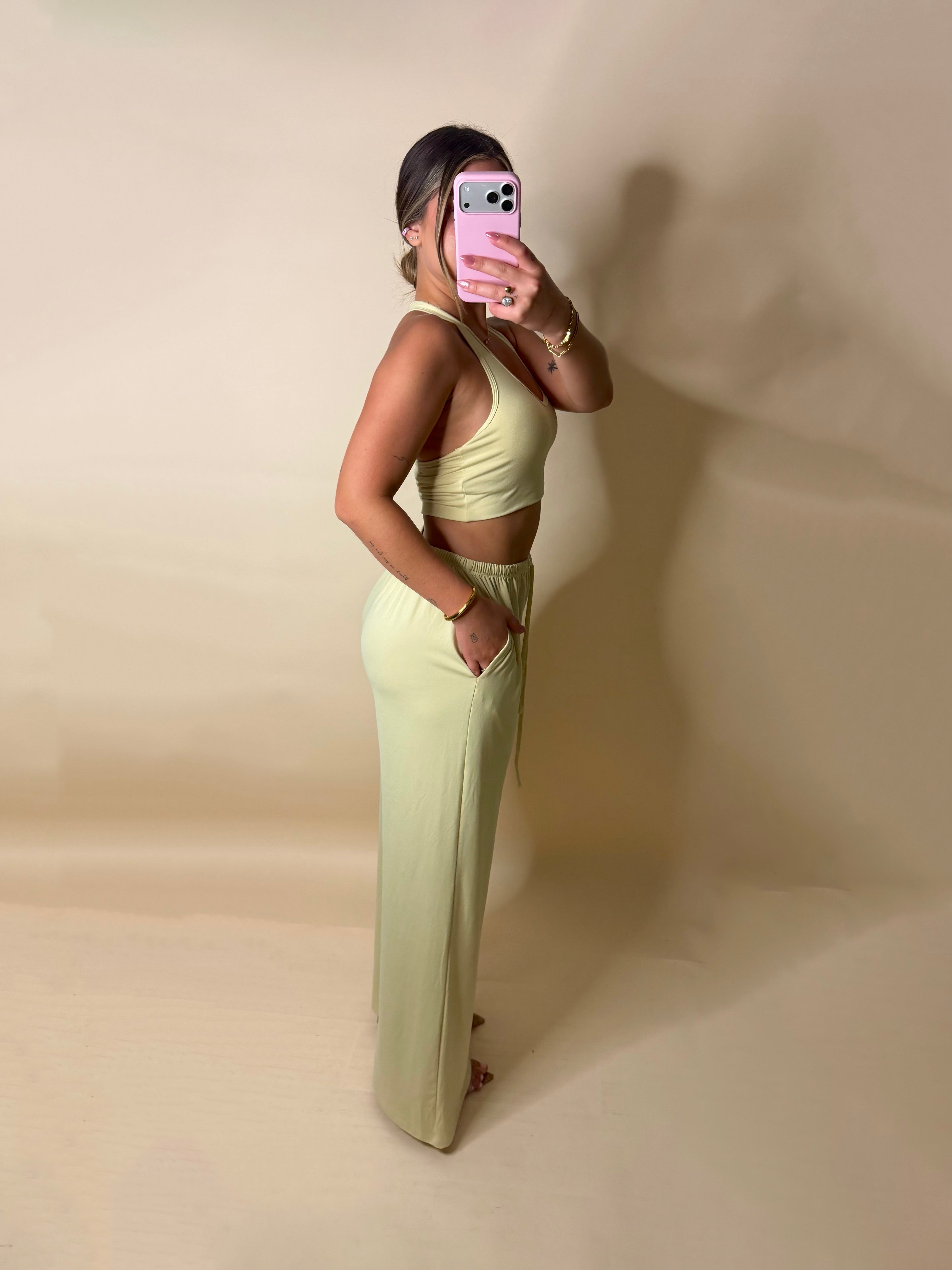 LOUNGE SET (BUTTER YELLOW)