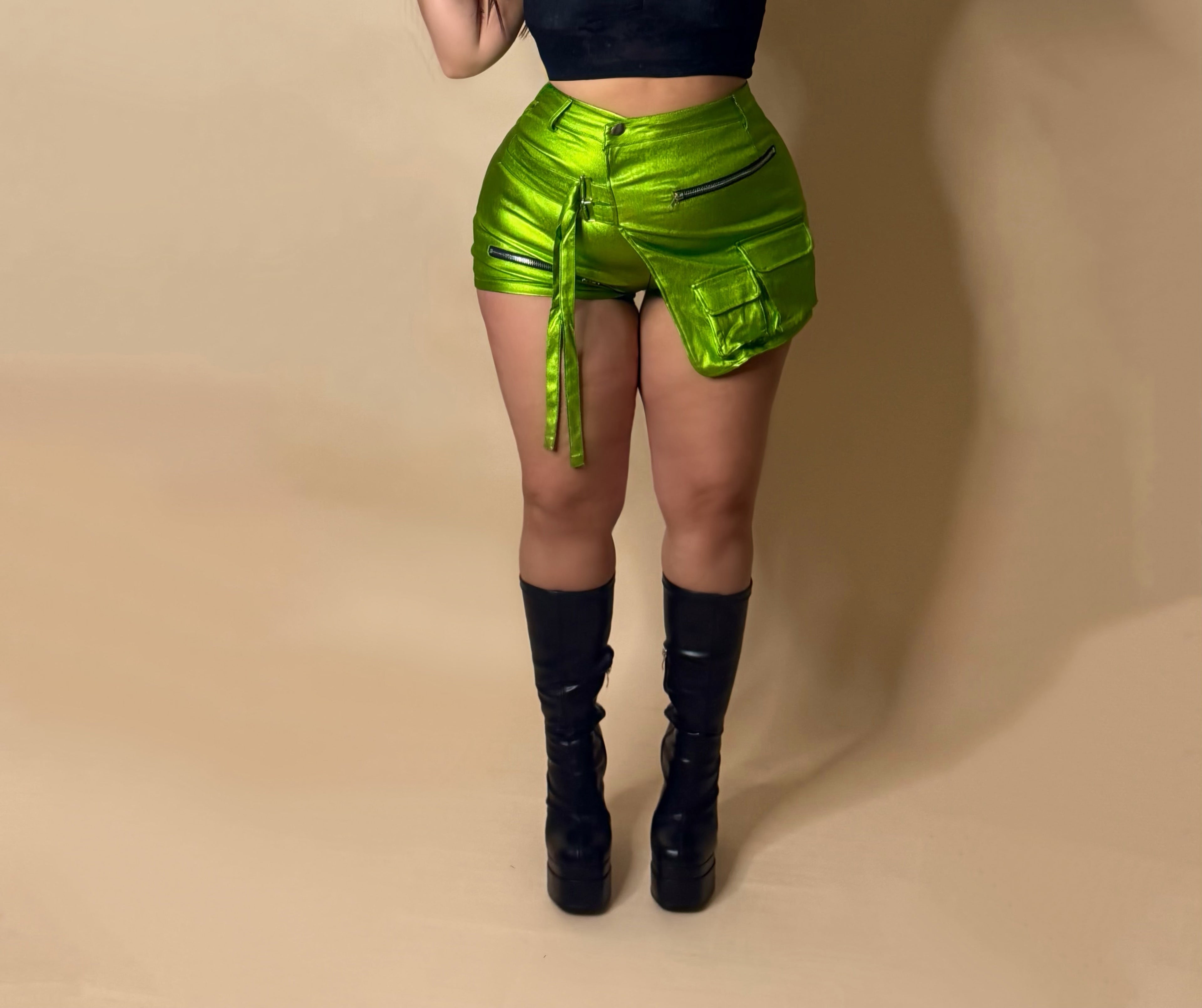 DEVINE SKORT (NEON GREEN)