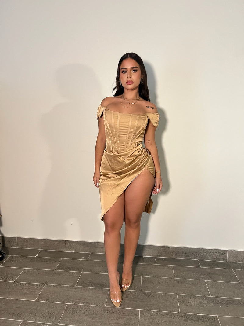 SCARLETT DRESS (MOCHA)