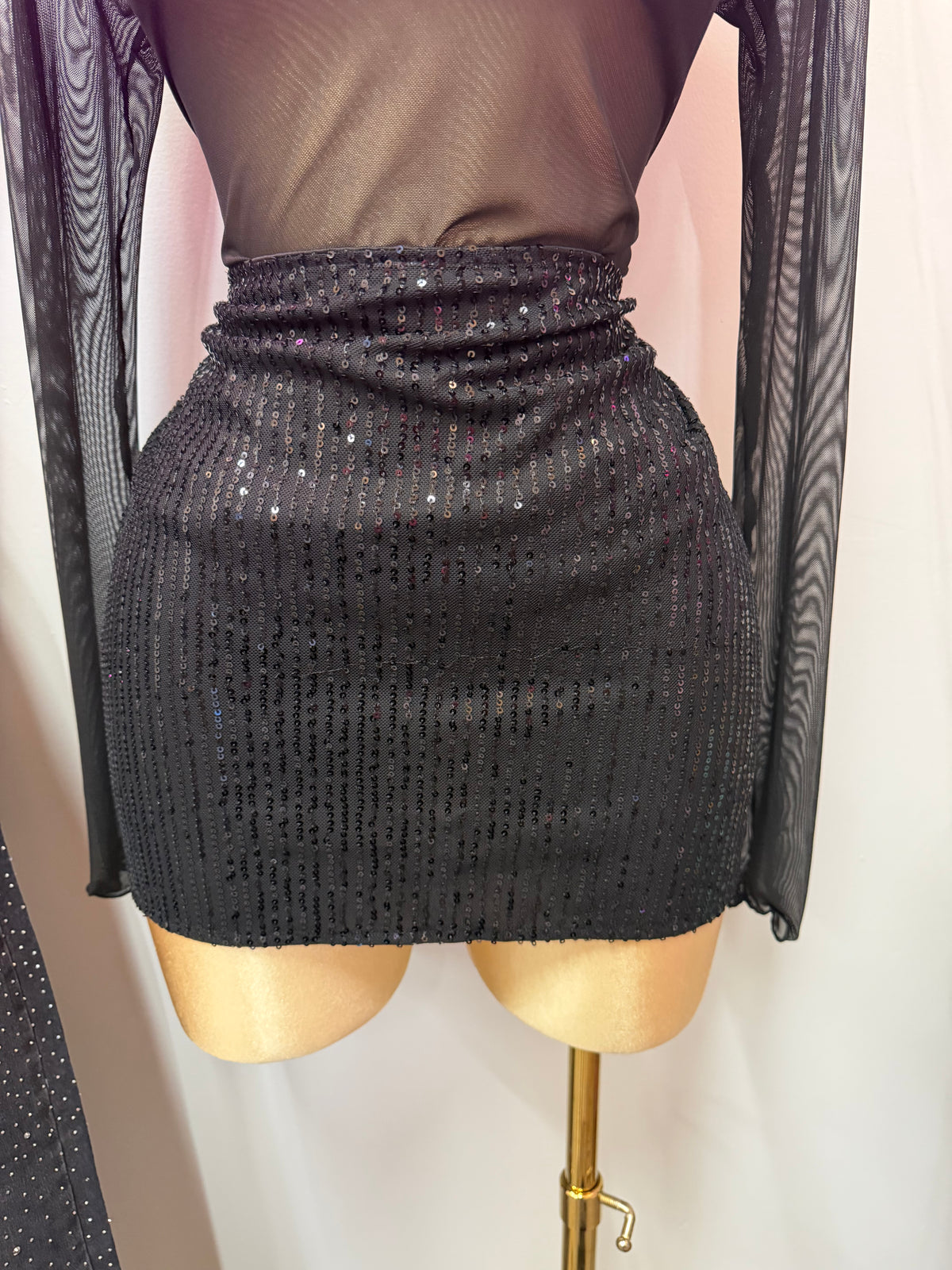 AMIRA  MINI SKIRT (BLACK)