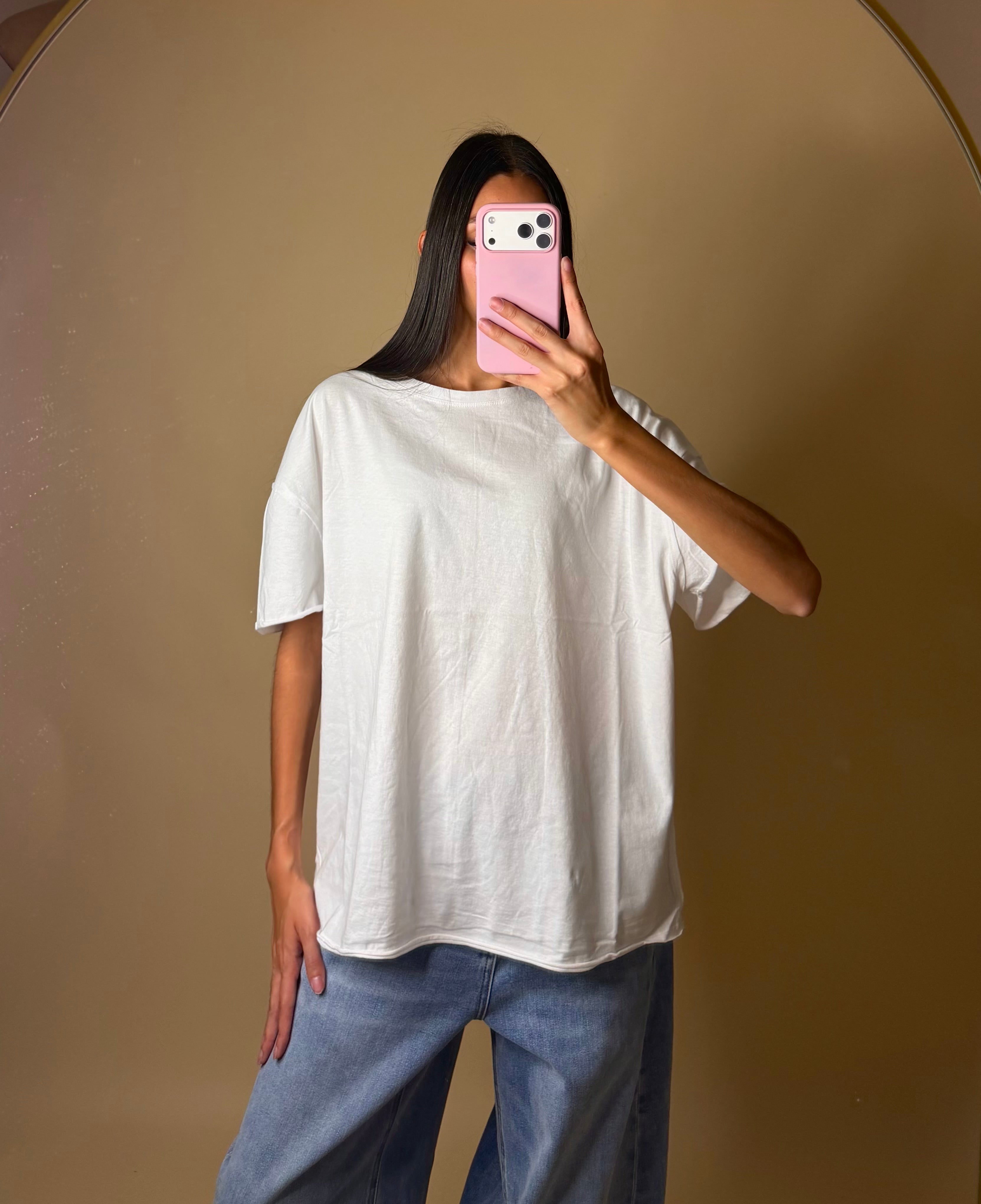 ESSENTIAL OVERSIZED T-SHIRT