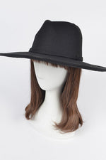 BETTIE HAT