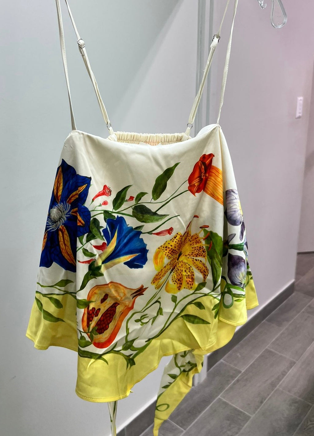 CALIA SCARF TOP