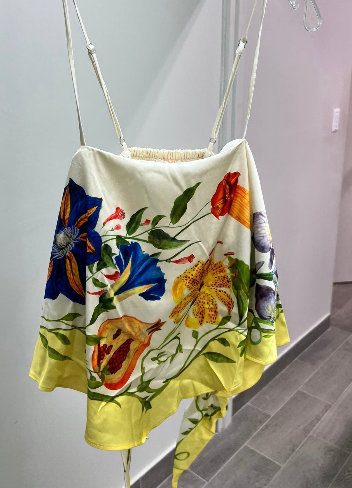 CALIA SCARF TOP