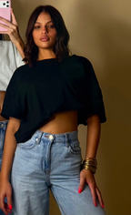 ESSENTIAL OVERSIZED T-SHIRT