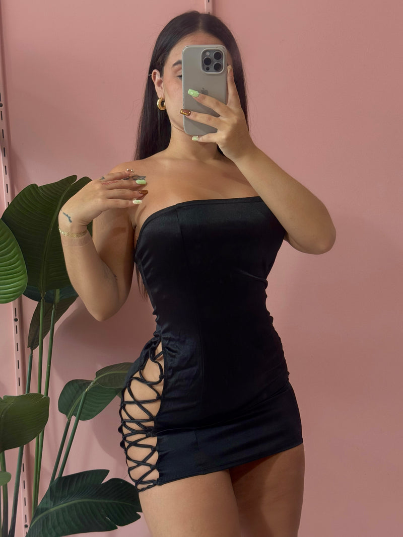TRIXY DRESS (BLACK)