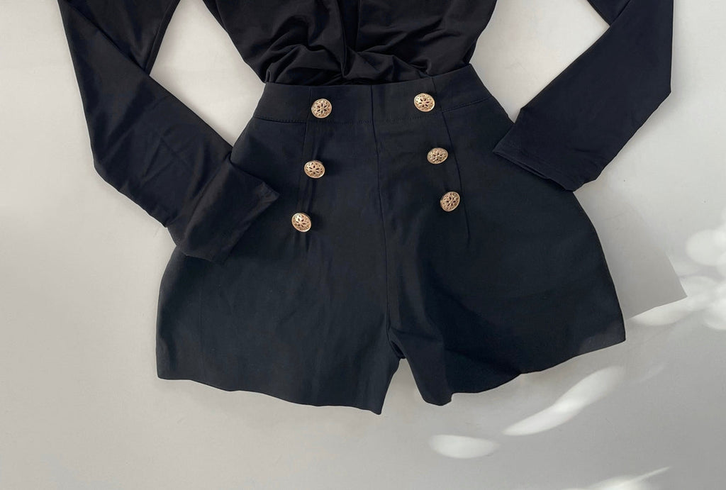 BAILEY SHORT