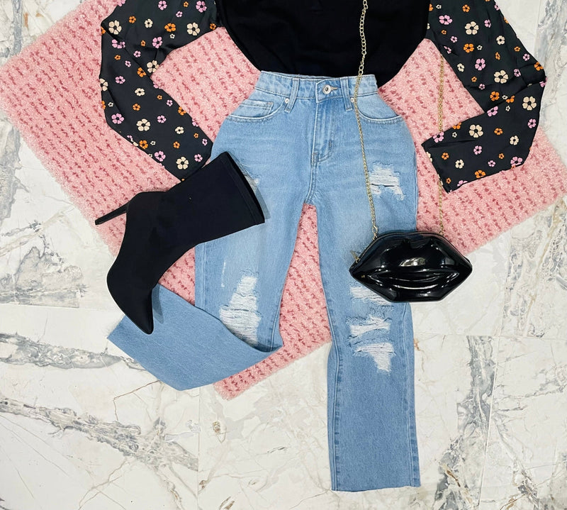 KOURTNEY MOM JEANS